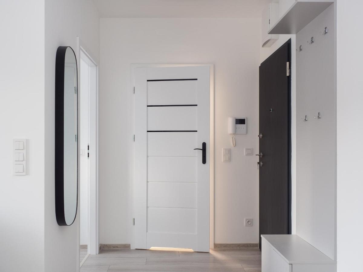 Szwedzka 22C Separate Bedroom Free Garage By Perfect Apart Varsovia Exterior foto
